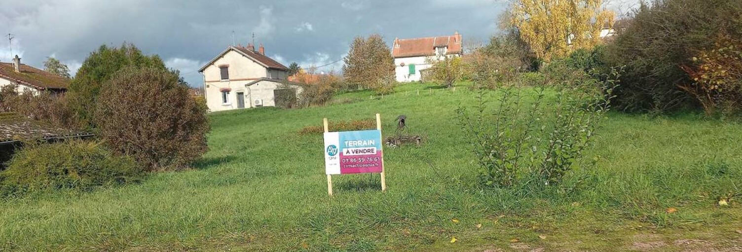 Terrain  2704 m² à vendre à Montceau-les-Mines (71300)