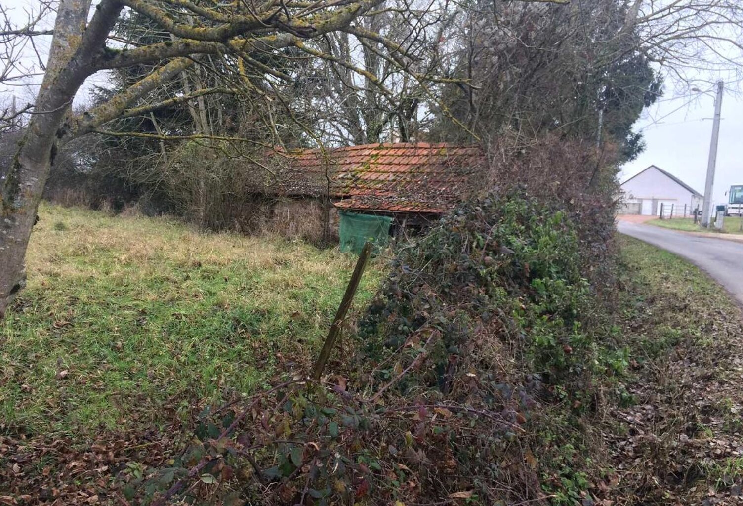 Terrain à bâtir - 714 m² — photo 1