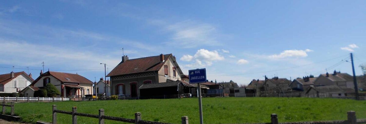 Terrain  725 m² à vendre à Montceau-les-Mines (71300)