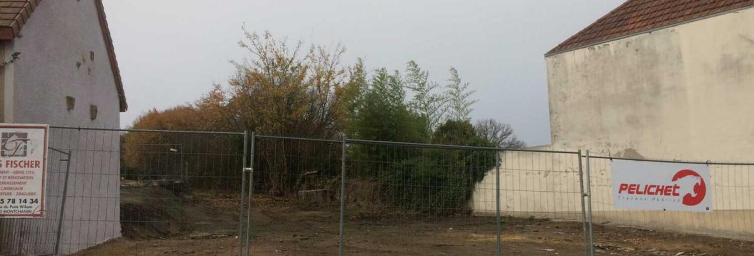 Terrain  967 m² à vendre à Montceau-les-Mines (71300)