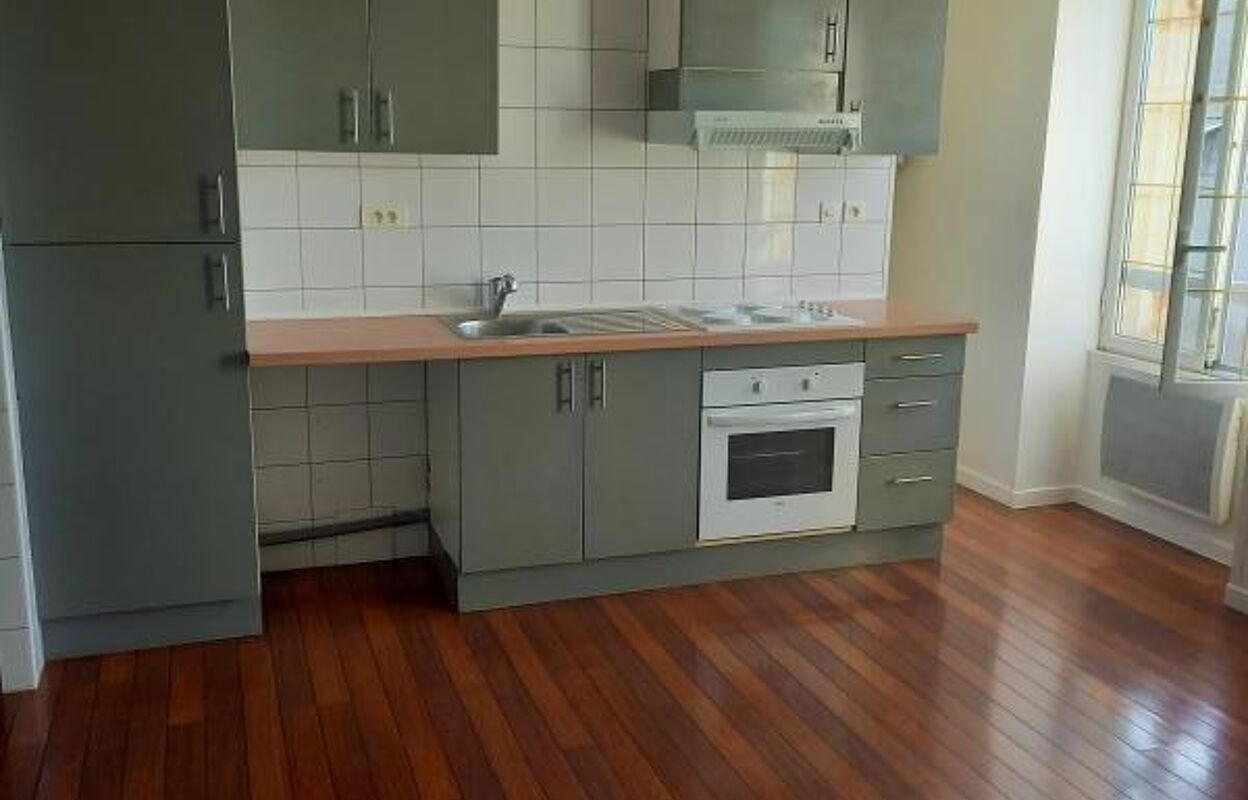 appartement 4 pièces 75 m2 à louer à Lesparre-Médoc (33340)