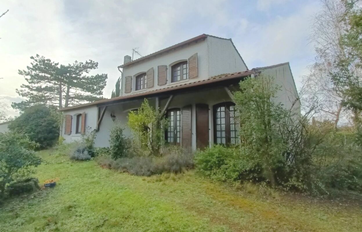 maison 7 pièces 131 m2 à vendre à Neuville-de-Poitou (86170)