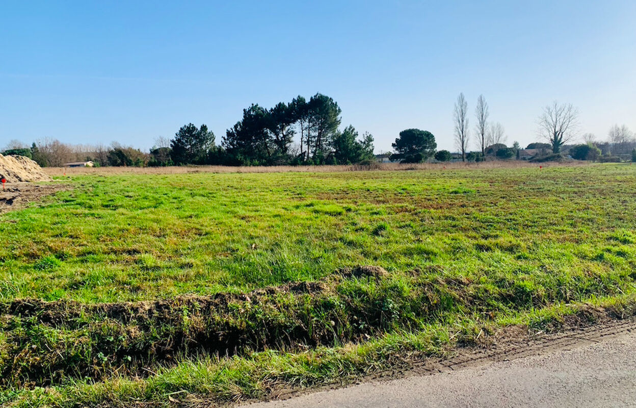 terrain 1120 m2 à construire à Montguyon (17270)