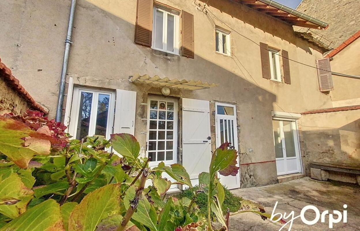 maison 6 pièces 129 m2 à vendre à Marcillat-en-Combraille (03420)