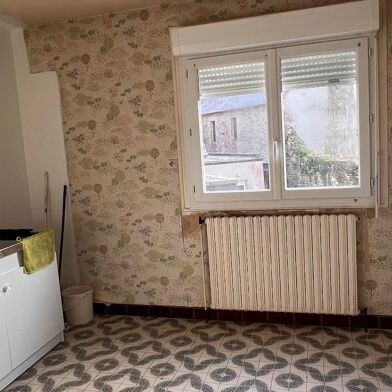 Immeuble  180200 €