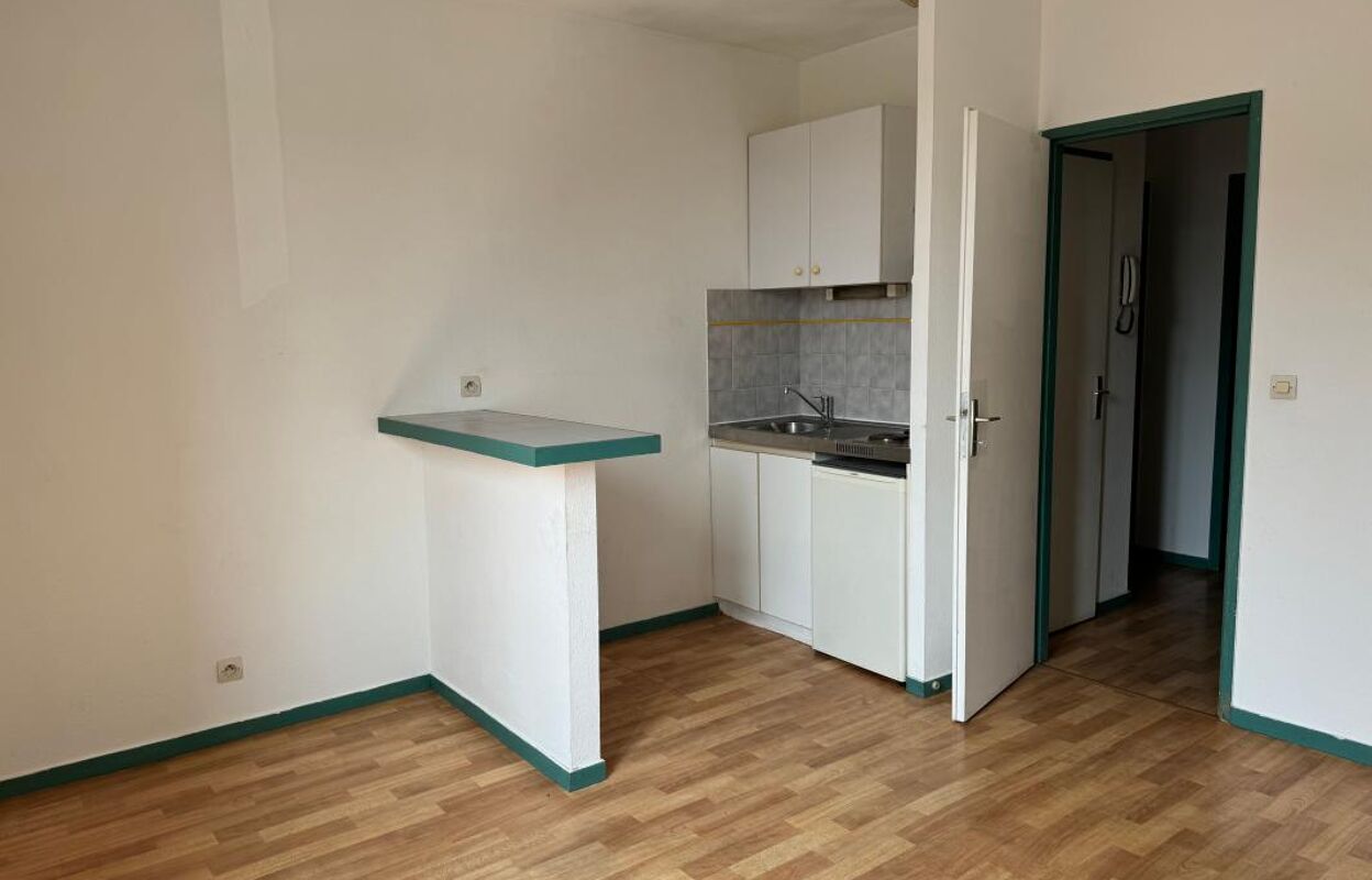 appartement 2 pièces 27 m2 à louer à Bordeaux (33800)