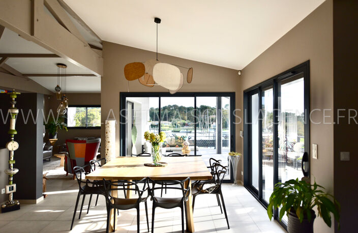 Superbe maison d'architecte avec 4 chambres et piscine proche... — photo 3