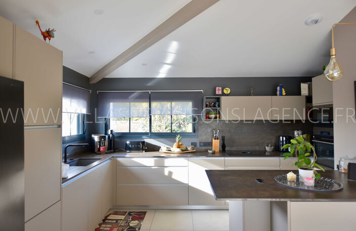 Superbe maison d'architecte avec 4 chambres et piscine proche... — photo 5