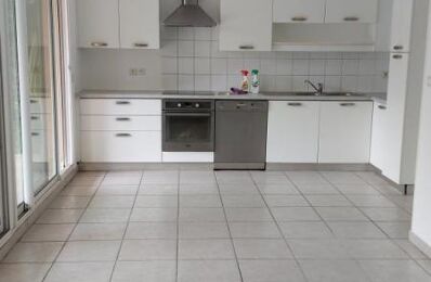 location appartement 2 180 € CC /mois à proximité de Cabriès (13480)