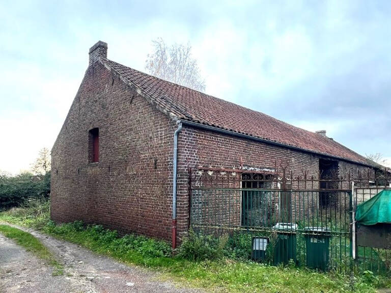 Grange individuelle de + de 212m2 au sol à transformer, bâti — photo 1