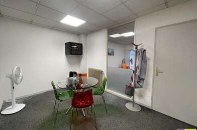 Commerce 3 pièces 132000 €