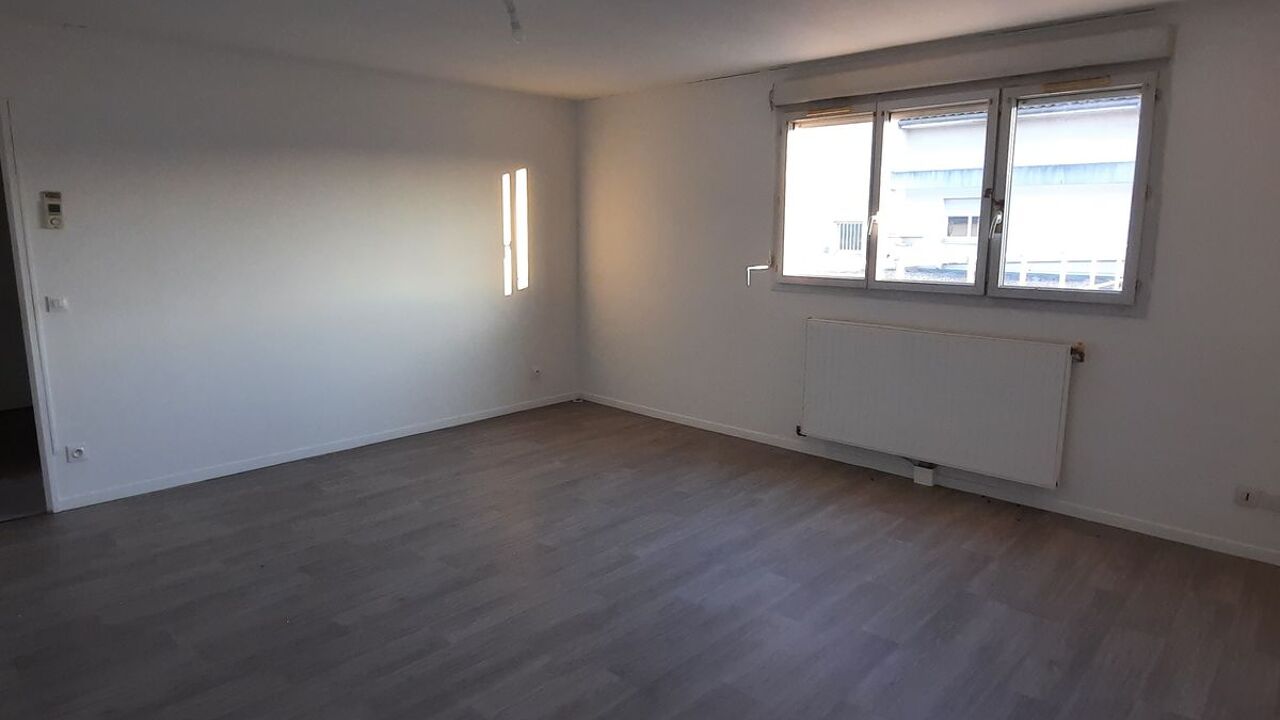 appartement 3 pièces 79 m2 à vendre à Bron (69500)