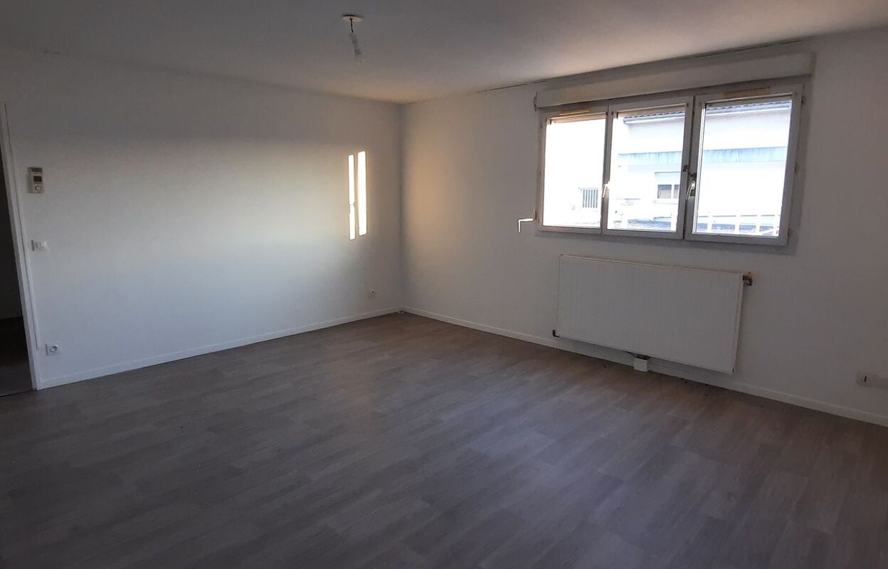 appartement 3 pièces 79 m2 à vendre à Bron (69500)