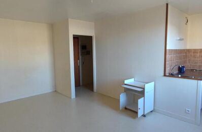 location appartement 350 € CC /mois à proximité de Ligugé (86240)