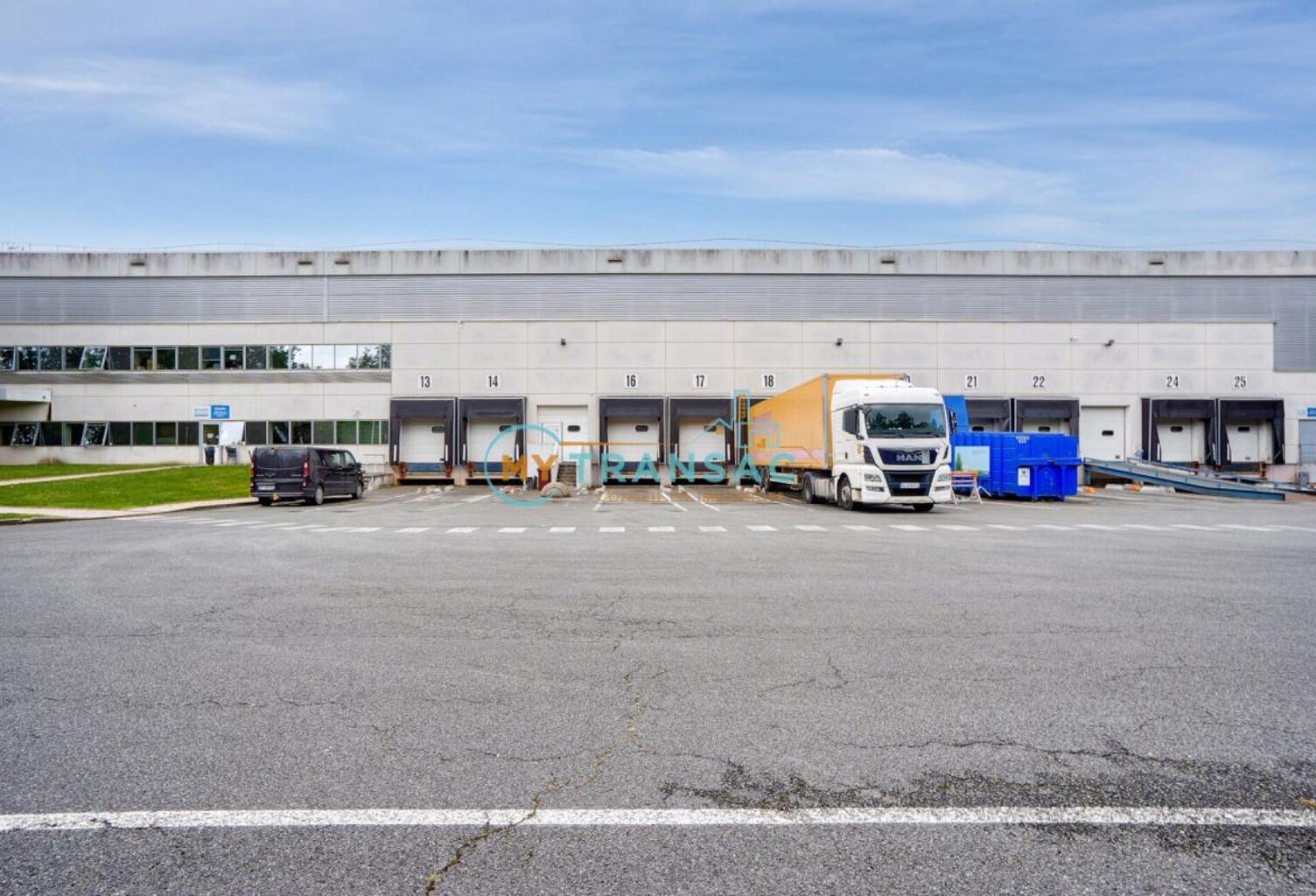 A louer Entrepôt logistique Bussy-Saint-Georges — photo 1
