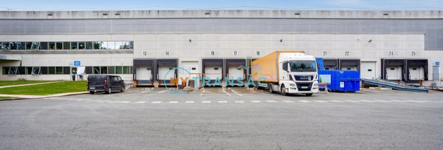 Local industriel  6903 m² à louer à Bussy-Saint-Georges (77600)