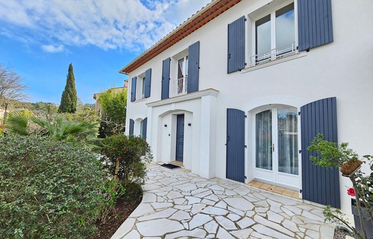 maison 5 pièces 149 m2 à vendre à Saint-Raphaël (83530)