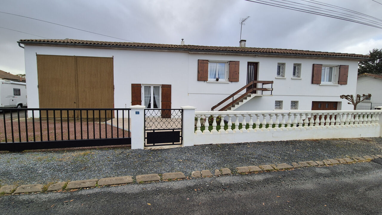 maison 7 pièces 121 m2 à vendre à Brizambourg (17770)