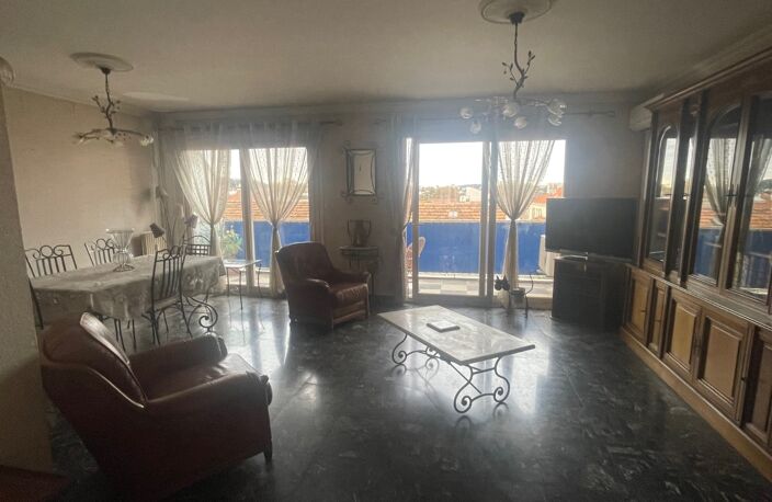 Vente appartement 4 pièces 79 m² Toulon (83100) — photo 2