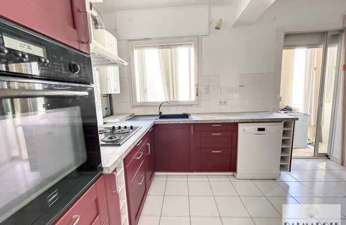Perpignan COURS PALMAROLE  Appt T3 avec cave poss garage en plus — photo 4