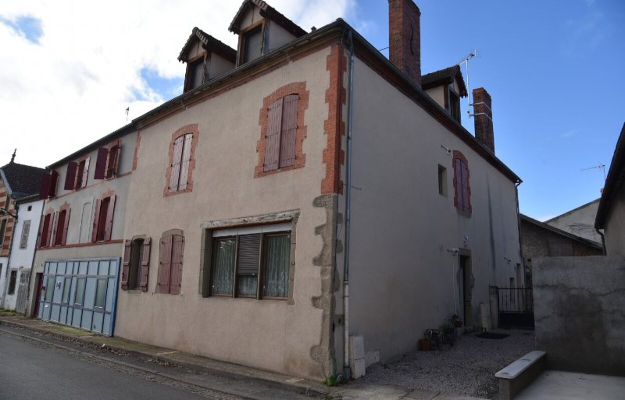 immeuble  pièces 307 m2 à vendre à Bellenaves (03330)