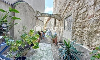 Maison 7 Pièces 119 m² à vendre à Saint-Gilles (30800)