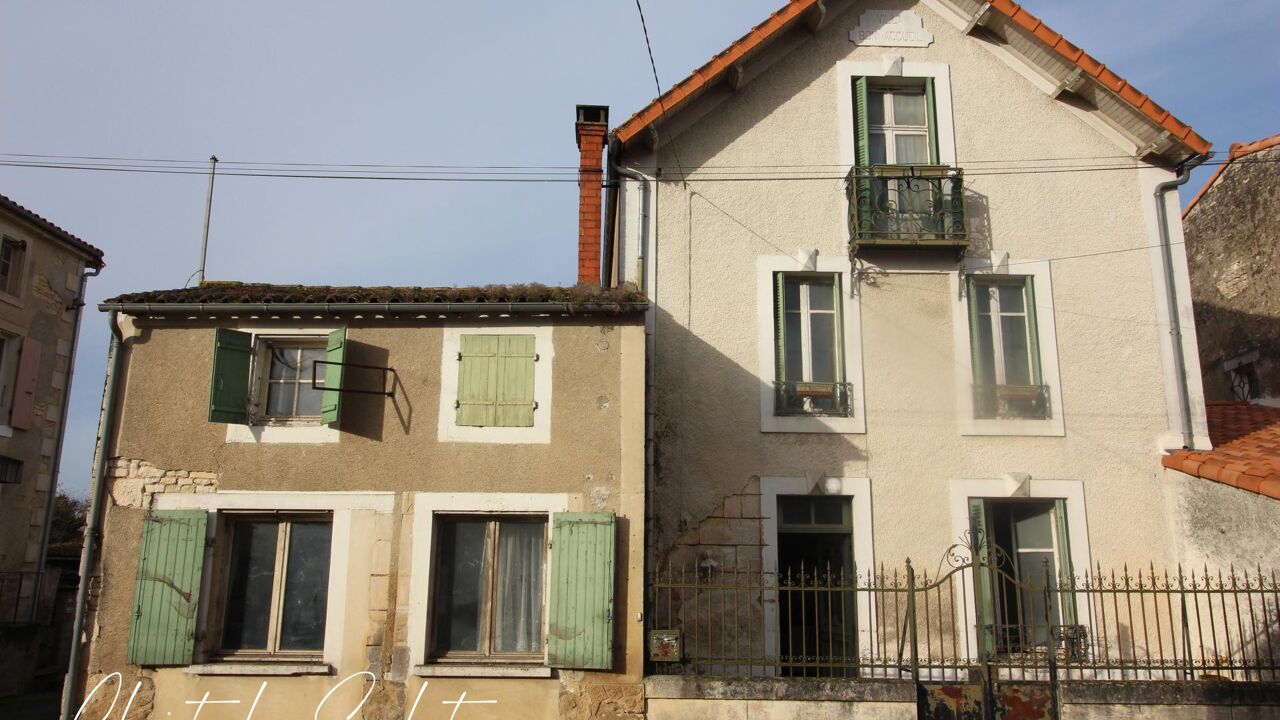 maison 6 pièces 130 m2 à vendre à Prissé-la-Charrière (79360)