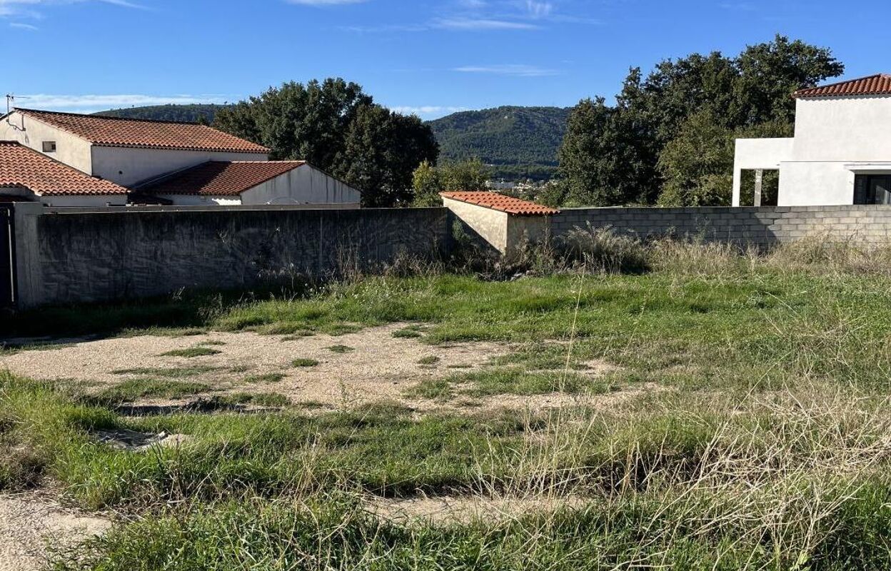 terrain  pièces 180 m2 à vendre à Aubagne (13400)