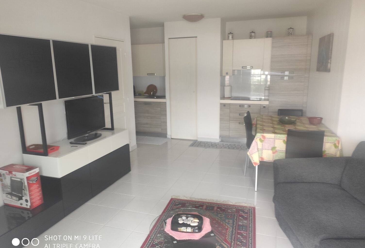A vendre 2 piéces 45  M2 50 m de la mer centre Carnoles avec parking individuel en sous sol — photo 1
