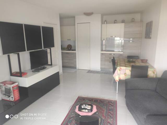 A vendre 2 piéces 45  M2 50 m de la mer centre Carnoles avec parking individuel en sous sol — photo du bien