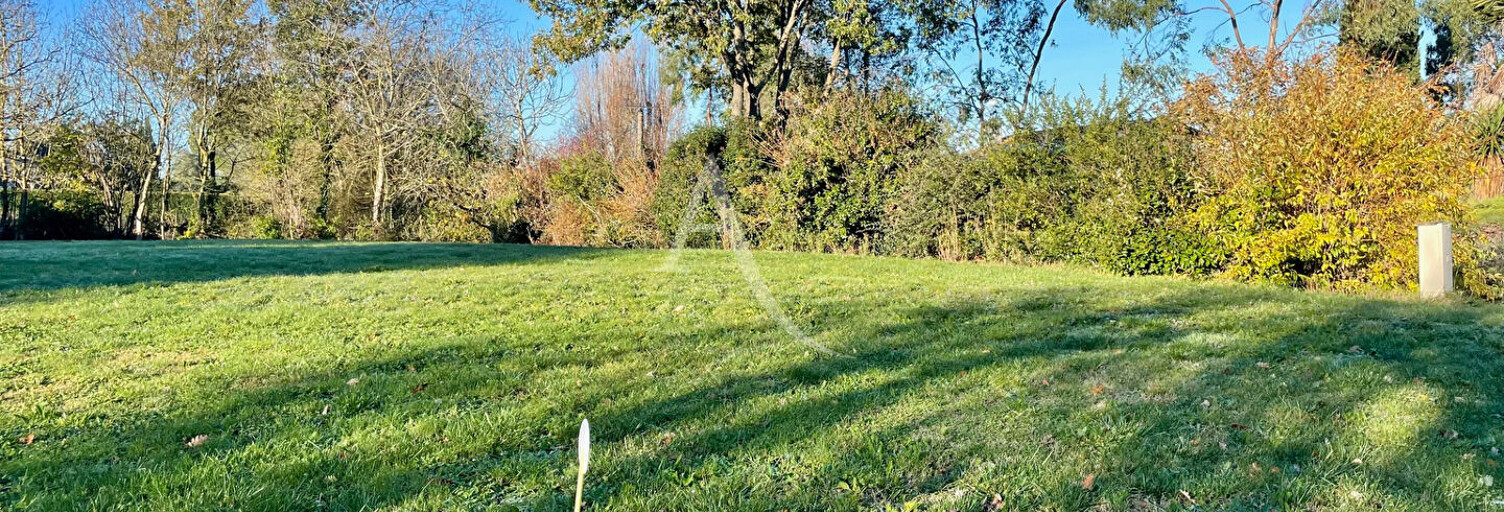 Terrain  932 m² à vendre à L'Isle-Jourdain (32600)