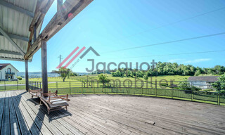 Commerce  3000 m² à vendre à Lons-le-Saunier (39000)