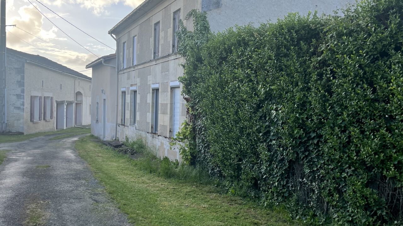 maison 4 pièces 113 m2 à vendre à Mortiers (17500)