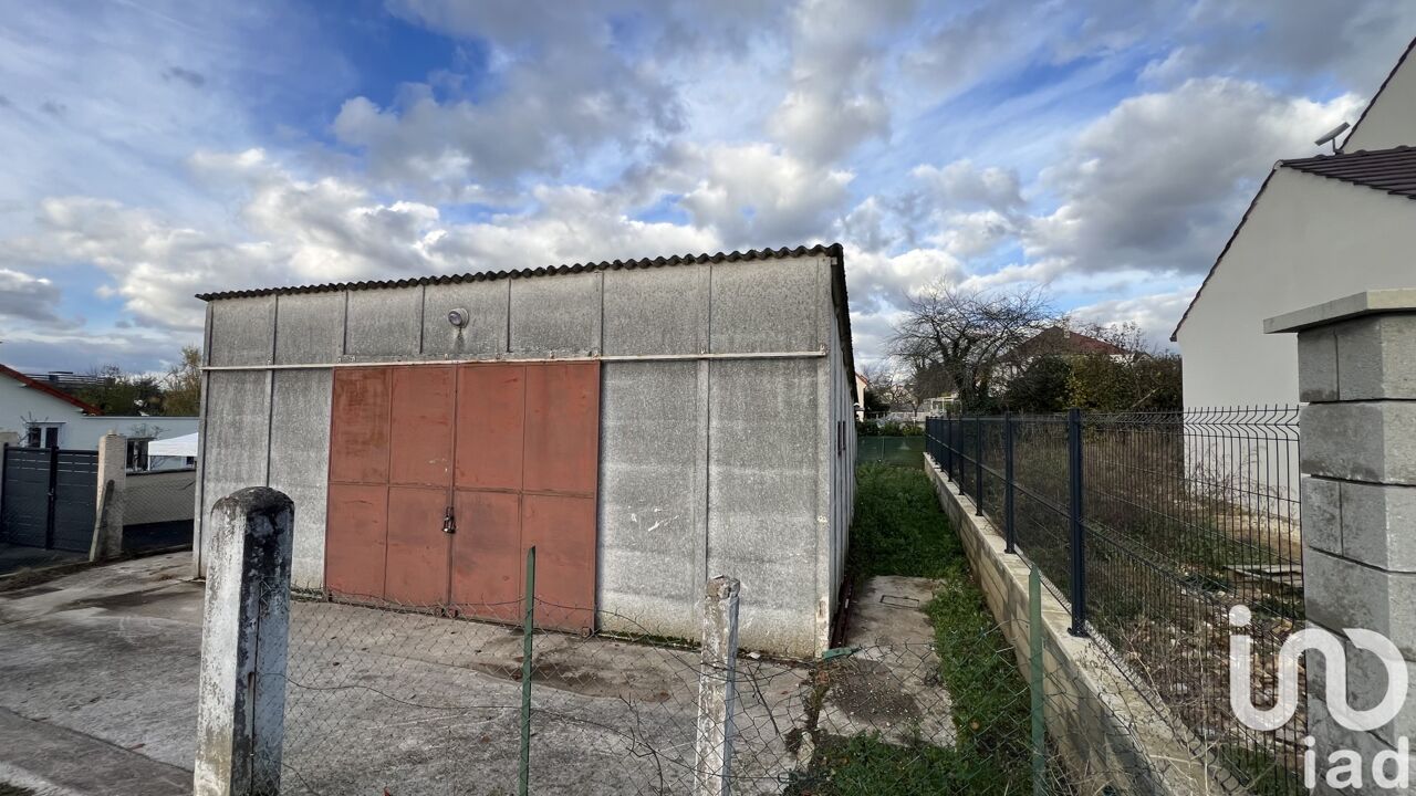 garage  pièces 77 m2 à vendre à Saintry-sur-Seine (91250)