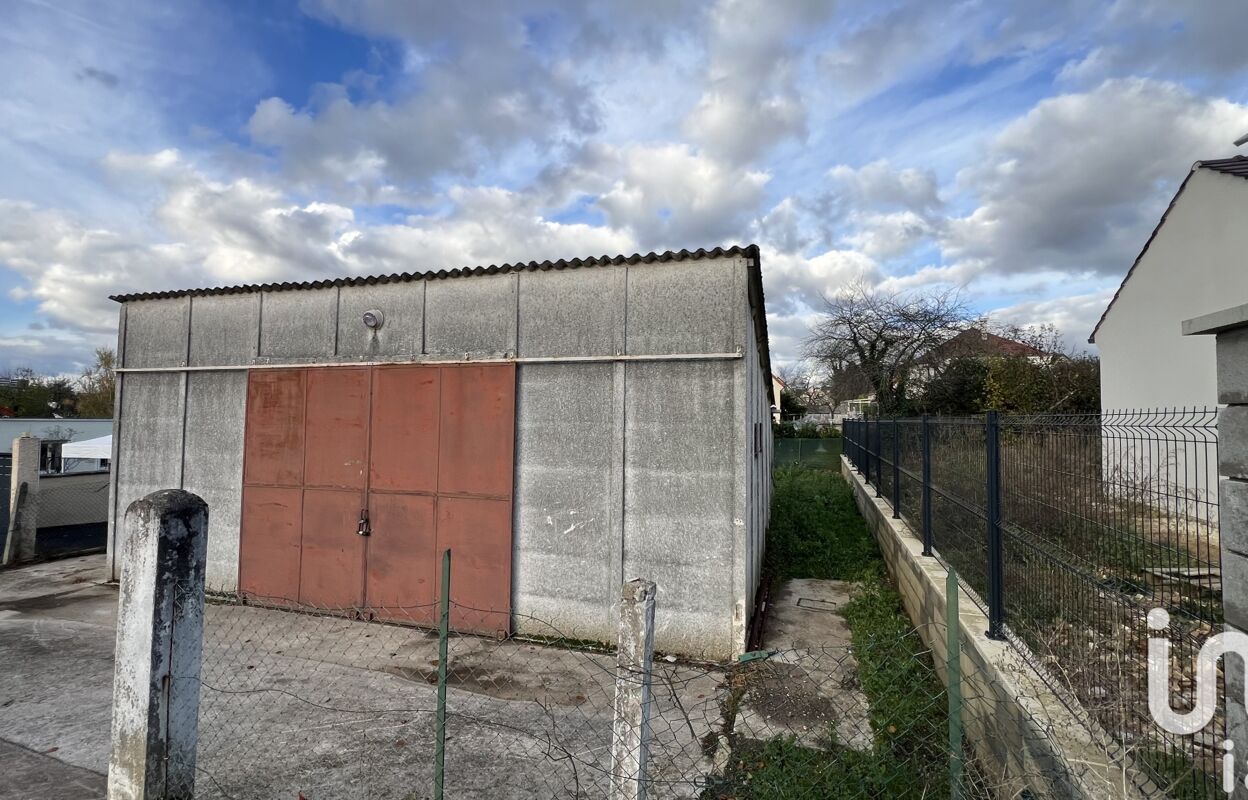 garage  pièces 77 m2 à vendre à Saintry-sur-Seine (91250)