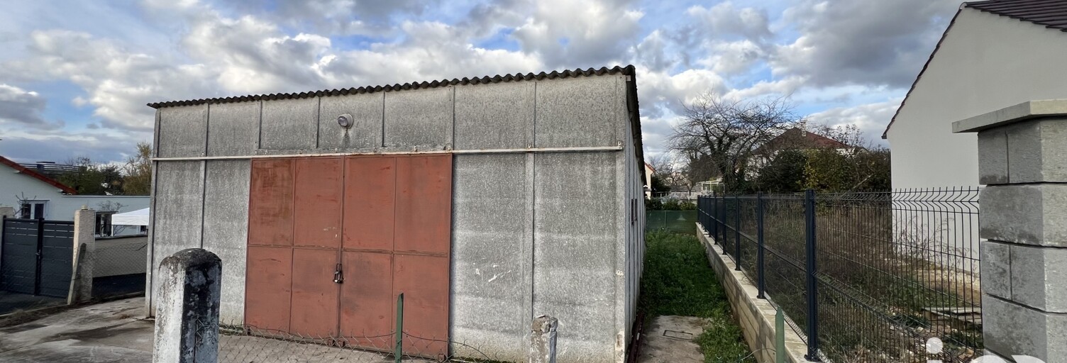 Garage  77 m² à vendre à Saintry-sur-Seine (91250)