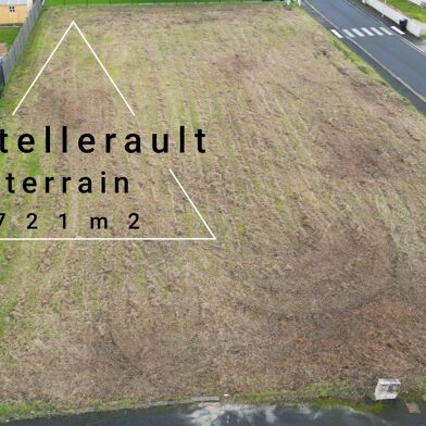 Terrain 721 m²