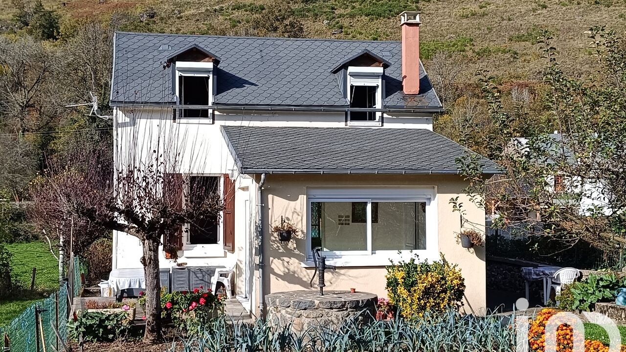 maison 4 pièces 56 m2 à vendre à Saint-Martin-Valmeroux (15140)