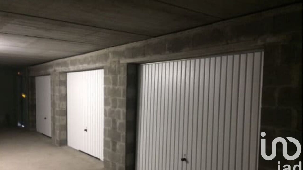 garage  pièces 13 m2 à vendre à Melun (77000)