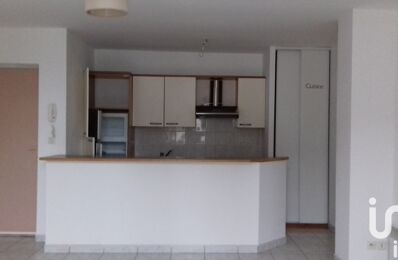 location appartement 585 € CC /mois à proximité de Joué-Lès-Tours (37300)