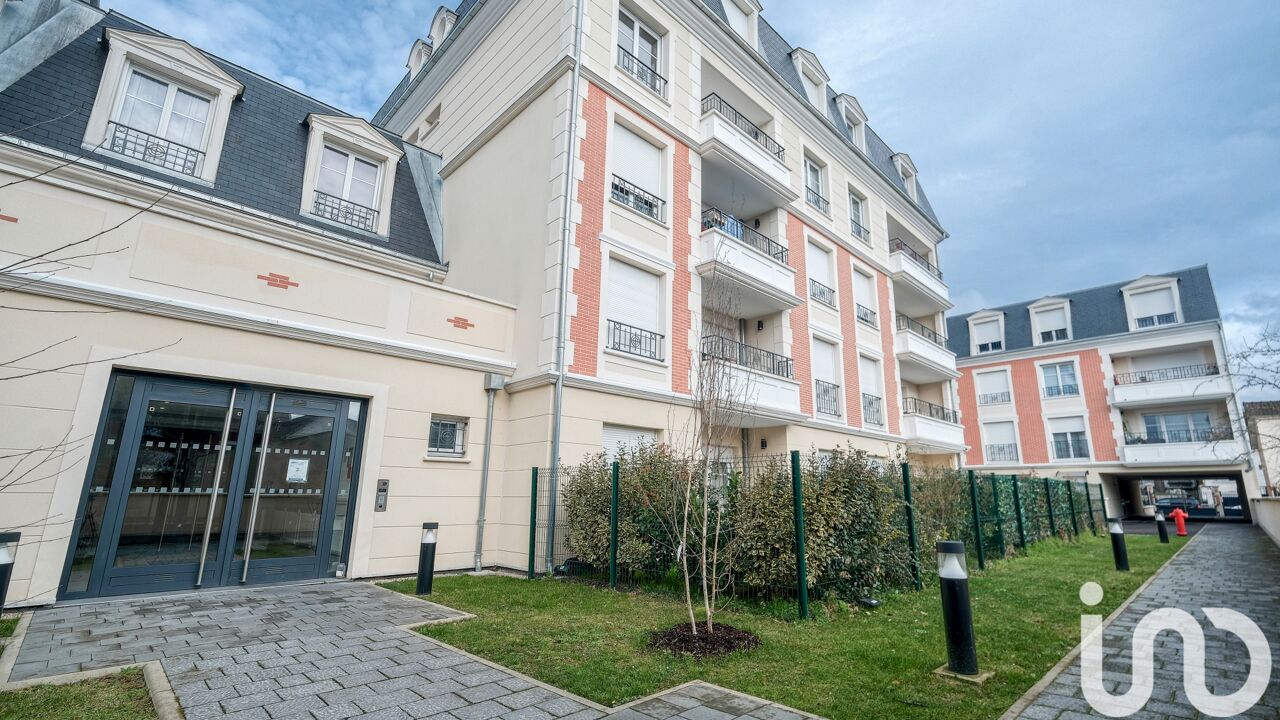 appartement 2 pièces 54 m2 à vendre à Gagny (93220)