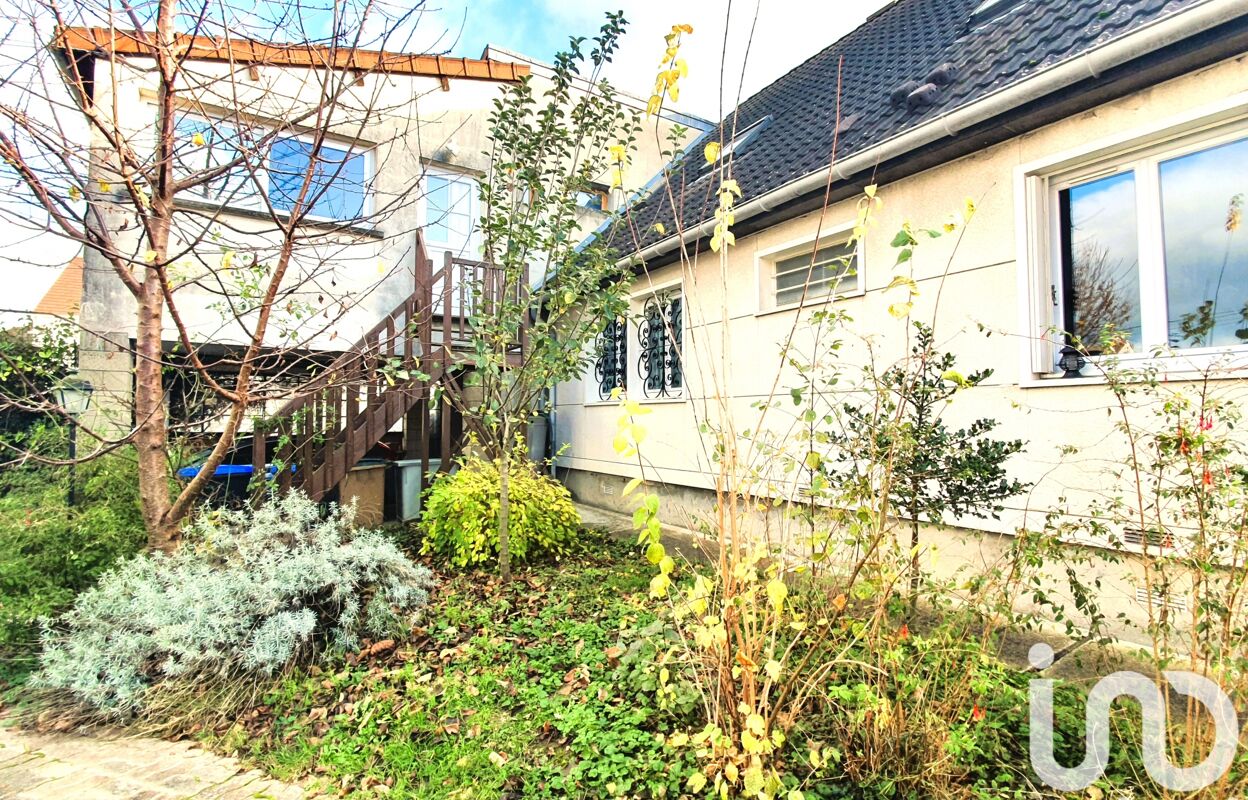 maison 9 pièces 200 m2 à vendre à Quincy-Voisins (77860)