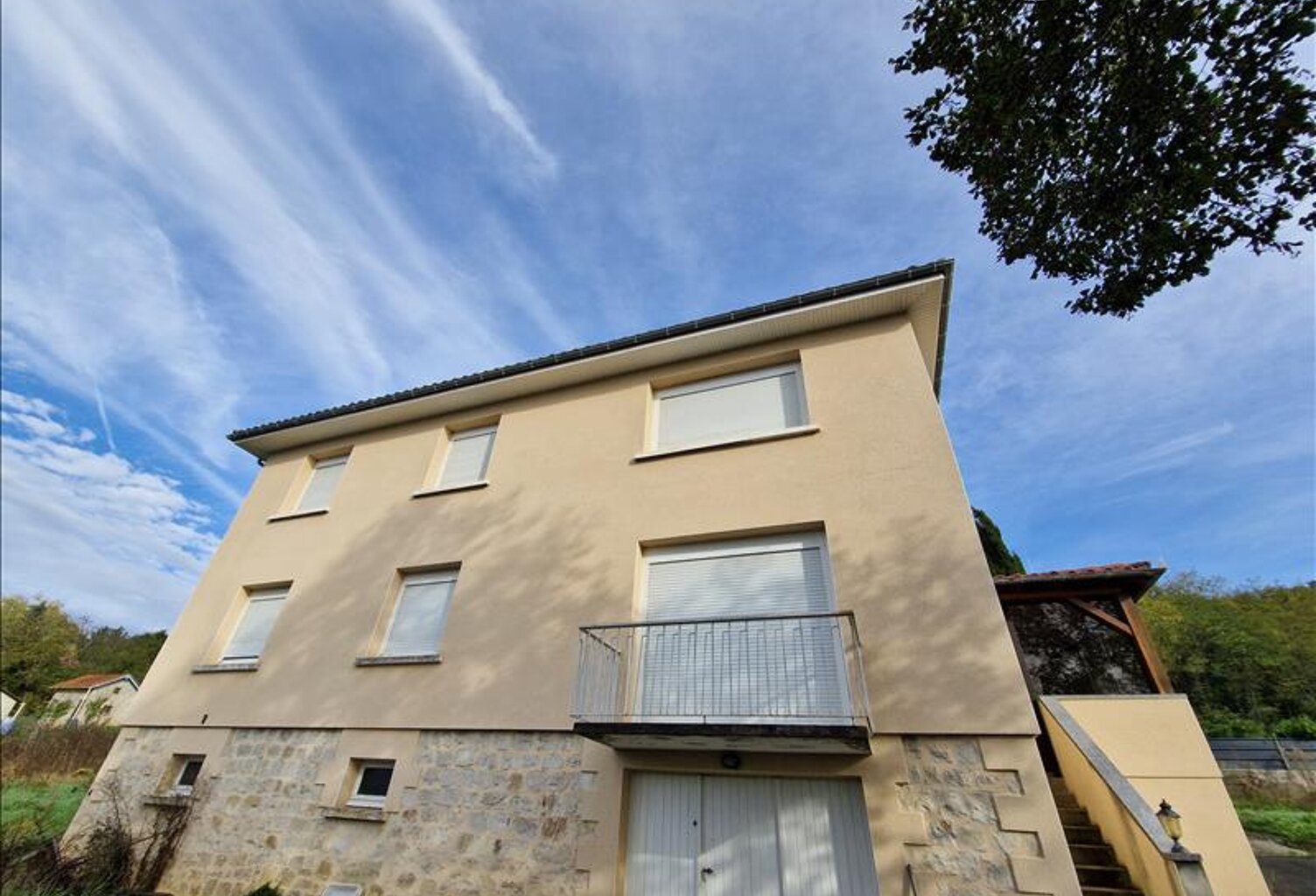 Vente immeuble   Figeac (46100) — photo 1
