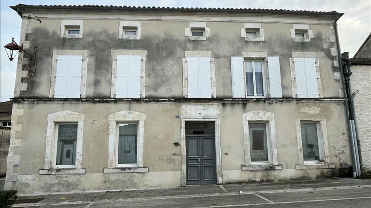 immeuble  pièces  m2 à vendre à Rouillac (16170)