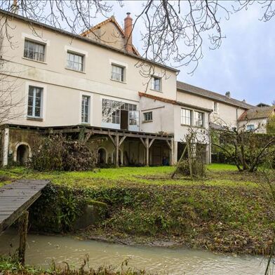 Maison 10 pièces 369250 €