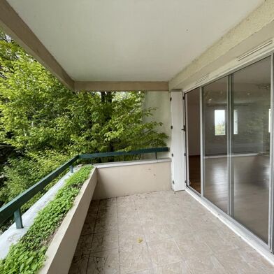 Appartement 5 pièces 275000 €