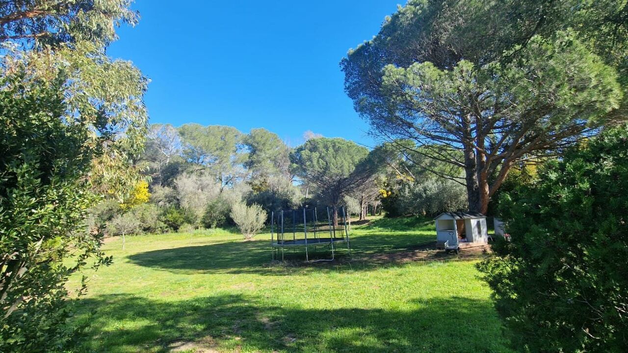 maison 5 pièces 210 m2 à vendre à Roquebrune-sur-Argens (83520)