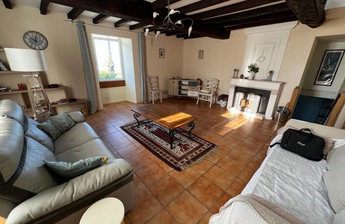 Maison À Vendre Atypique 3 chambres CHENAC-SAINT-SEURIN-D'UZET avec VUE — photo 5