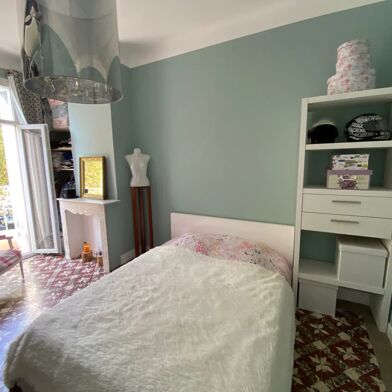 Appartement 3 pièces 222600 €