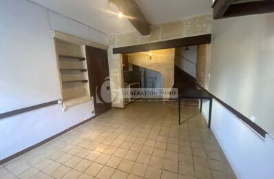 location appartement 450 € CC /mois à proximité de Les Baux-de-Provence (13520)